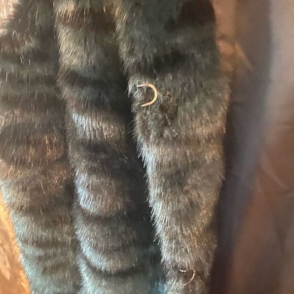 Albert Makali Sz L Elegant Black Green Tint Faux Funky Fun Fur Sleeveless Vest - Picture 9 of 11